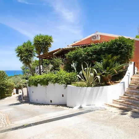 Il Papavero Prázdninový dům Fitili